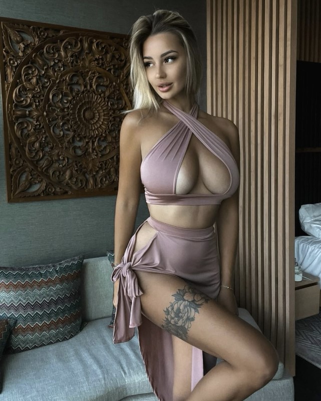 escortzahide-1 Konya Escort Zahide Önceliğim Partnerimi Memnun Etmek